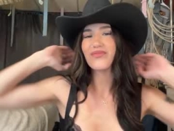 Watch ella2sweet´s Live Show on Chaturbate