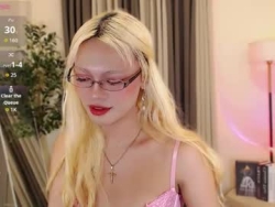 Watch midnight_muse_18´s Live Show on Chaturbate