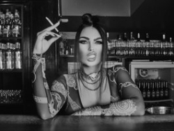 Watch AstridVex´s Live Show on BongaCams