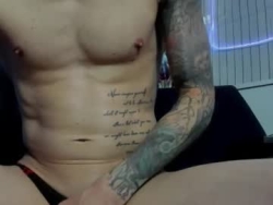 Watch jamie_inked´s Live Show on Chaturbate