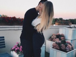 Watch Bunniesss´s Live Show on BongaCams