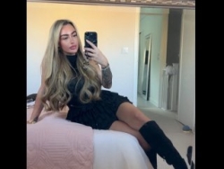 Watch LaceyBritish´s Live Show on ItsLive