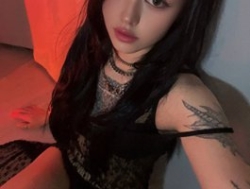 Watch Kristyshae´s Live Show on BongaCams