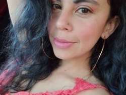 Watch elektra-32´s Live Show on BongaCams