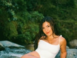 Watch LaraJohnson´s Live Show on BongaCams