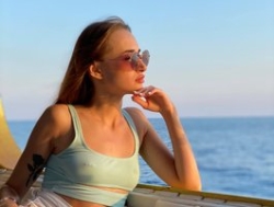 Watch Kimmber´s Live Show on BongaCams