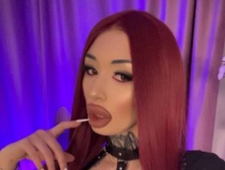 Watch CassandraFoxy´s Live Show on BongaCams