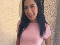 Watch EvelynBlacke´s Live Show on BongaCams