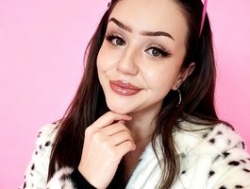 Watch LolaBigBoobs´s Live Show on BongaCams