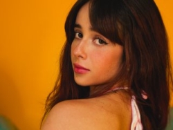 Watch SaraMars´s Live Show on ItsLive