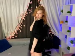 Watch wtffox´s Live Show on Chaturbate