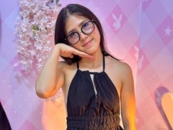Slim_Petiite is Live on ItsLive: My appearance is a very cute and sophisticated girl, and I can also satisfy all your desires, I am open-minded so do not hesitate to talk to me, I love to please and be pleased in all sexual aspects. Watch Slim_Petiite´s Live Show on ItsLive