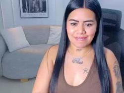 Watch caroline_tylerr´s Live Show on Chaturbate