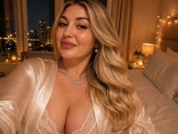 Watch AnnaLiveLove´s Live Show on BongaCams