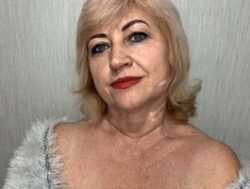 Watch helen88888´s Live Show on BongaCams