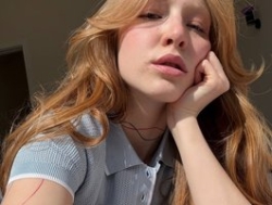 Watch FoxieKiss´s Live Show on BongaCams