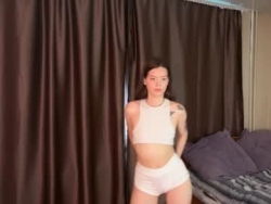 Watch mia_almost´s Live Show on Chaturbate