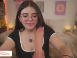 Watch itscammieee´s Live Show on Chaturbate