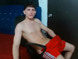 Watch james_scott18´s Live Show on Chaturbate