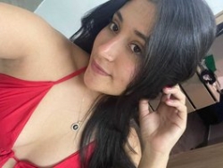 Watch Miaa-Diosa´s Live Show on BongaCams