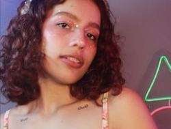 Watch AmyScott´s Live Show on BongaCams