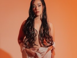 Watch AlessaRomero´s Live Show on BongaCams