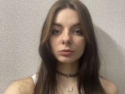 Watch LaurenCloward´s Live Show on BongaCams