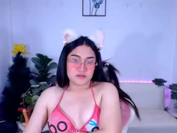 Watch ploysaithailand´s Live Show on Chaturbate