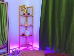 Watch ashley_is_heree´s Live Show on Chaturbate