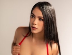 Watch ThaliiaDuran´s Live Show on BongaCams
