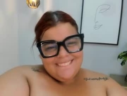 Watch miadolan´s Live Show on Chaturbate