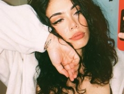 Watch andraarosse´s Live Show on BongaCams