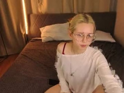 Watch mollyy_snow´s Live Show on Chaturbate