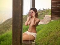 Ari_Love´s Online Stream: I am really really sweet, like a little princess... but if you know how to treat me you could get my dark side... Watch Ari_Love´s XXX Show and Chat!