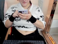 Watch juyeon_´s Live Show on Chaturbate