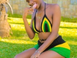 Watch Luna-Noir´s Live Show on BongaCams