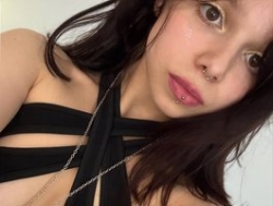 Watch tyan-babe´s Live Show on BongaCams