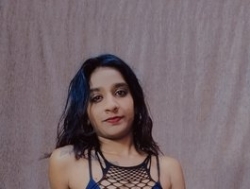 Watch cherryindian4u´s Live Show on BongaCams