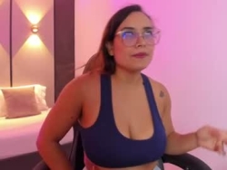 Watch zoe_danae_´s Live Show on Chaturbate