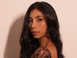 Watch Elisamar´s Live Show on ItsLive