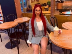 Watch MAIYRAxo´s Live Show on ItsLive