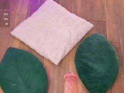 Watch your_dream1217´s Live Show on Chaturbate