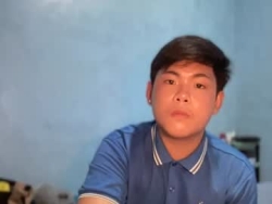Watch yourdesire_kriviee´s Live Show on Chaturbate