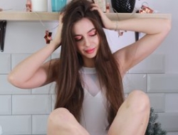 Watch Lilijily´s Live Show on BongaCams