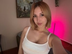 Loozzyy is Live on BongaCams: Hiiii! Let's have fun Please check my tip menu! Watch Loozzyy´s Live Show on BongaCams