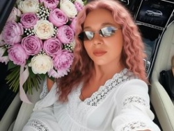 Watch TitiKate´s Live Show on BongaCams