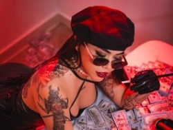 Watch Nicorobin´s Live Show on BongaCams