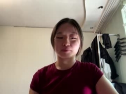Watch lennaguzzardo´s Live Show on Chaturbate
