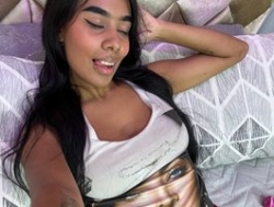 Watch CandyLips4´s Live Show on BongaCams