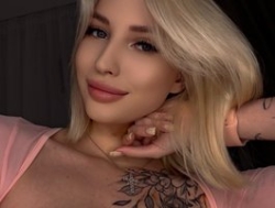 Watch EwaBrown´s Live Show on BongaCams